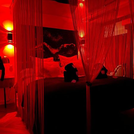 Le Fruit Defendu 67 Hotel บรูมัธ ภายนอก รูปภาพ